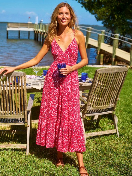 Vineyard Vines Dresses & Skirts - Vineyard Vines Red and White Floral Maxi Dress
